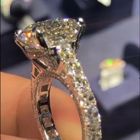 💎5.CT Sterling Silver Ring 💍 One Available. - Picture 5 of 9